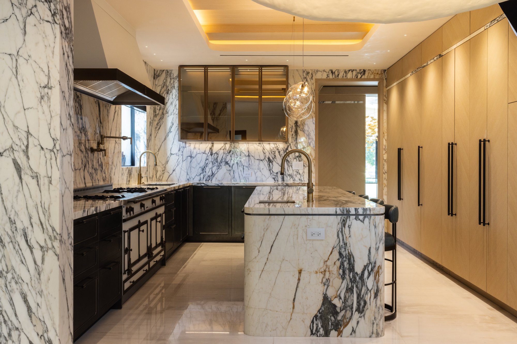 ITALKRAFT BATH LUXURY KITCHEN LIGHT WOOD MARBLE